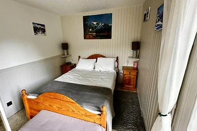 Haus in Le Mont-Dore mit Bergblick