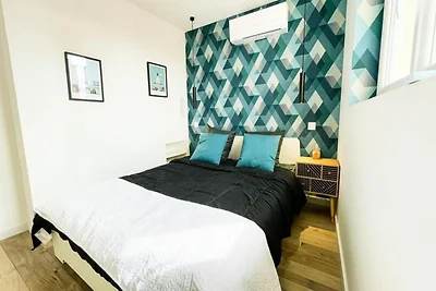 Der helle T2 im Hyper-Center-Fußgängerbereich