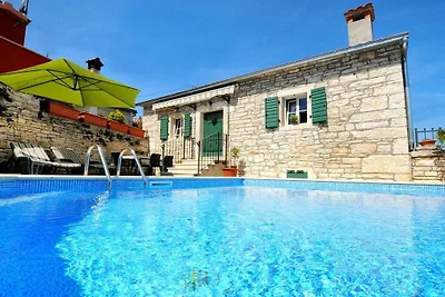 Villa in Tinjan met zwembad