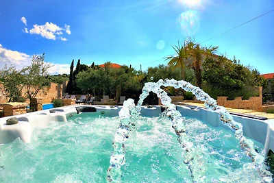 Appartamento a Murter con piscina