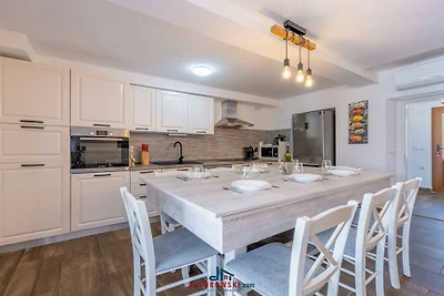 Zlata Comfortable Holiday Residence