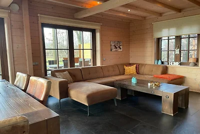 Villa mit Sauna und Whirlpool
