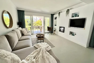 Haus in Estepona in Strandnähe und mit Pool