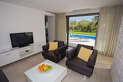 Luxuriöse Villa Novigrad mit Swimmingpool
