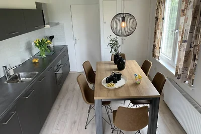 Accogliente casa vacanze con ampio giardino