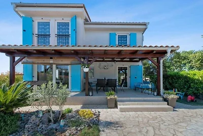 Villa in Barušić mit Schwimmbecken