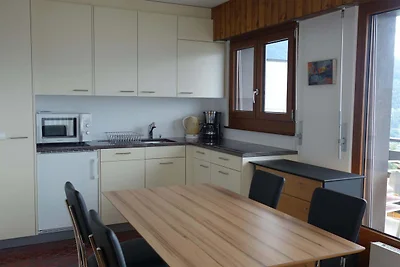 Angenehme Wohnung mit Balkon