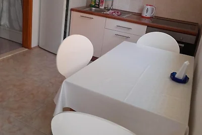 One Bedroom Apartment With Terrace And Sea...