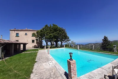 Ferienhaus in Ficarra mit Garten