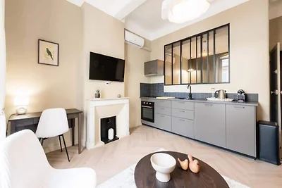 2P Renoviertes Herz von Cannes