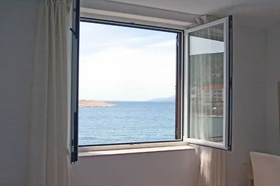 Beachfront Apartments Tamarix - Studio Apartm...