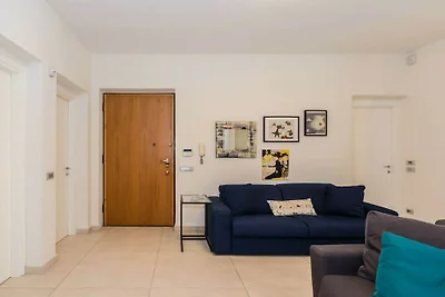 Wohnung in Torino mit Balkon und Parken