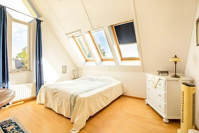 Komfortable Wohnung mit französischem Balkon