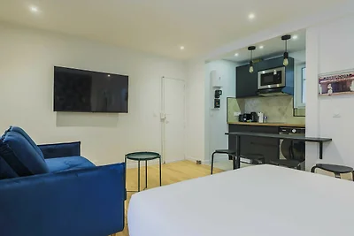 Moderne studio - 4P- Sacré-Cœur