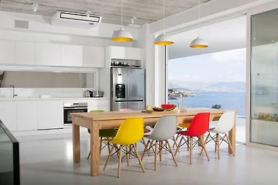 Kuro Beach House