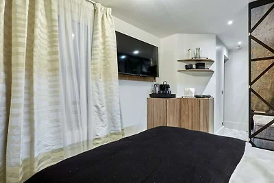 Wunderschönes neues Studio Louvre Palais...