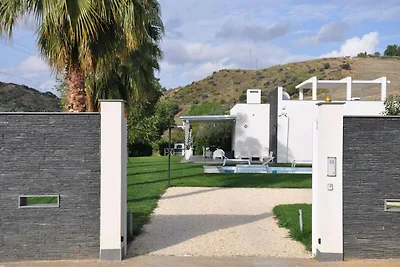 Casa vacanze a Leonforte con giardino