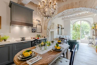 Luxe appartement met privétuin in Lucca