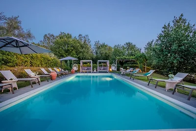 Luxe landelijk appartement met zwembad in...