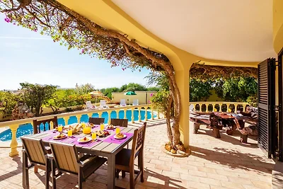 Villa per 8 persone con giardino