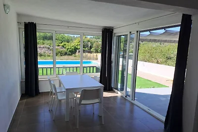 Nane Garden house with heated pool