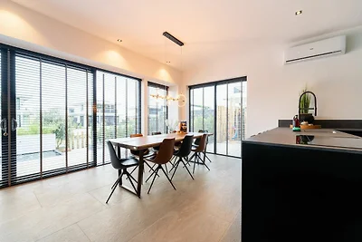 Villa in Zeewolde in der Nהhe des...