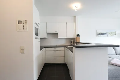 Appartement met 2 kamers en balkon