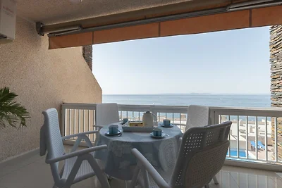 Apartment mit Meerblick in Roses in...