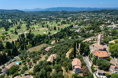 Huis in Opio met privé tuinzicht