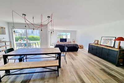 Moderne villa van 710 m² op 100 meter van het...