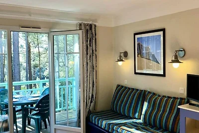 Appartement vlakbij golfbaan met balkon