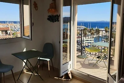 Wohnung in Lavandou mit Meerblick-Terrasse