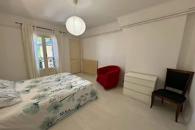 Apartment mit Parkplatz und Terrasse