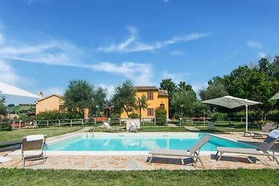 Bella casa vacanze con piscina privata