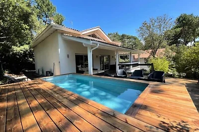 Häuser & Villen für 10 Personen