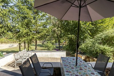 Ferienhaus in Rouy mit privatem Pool