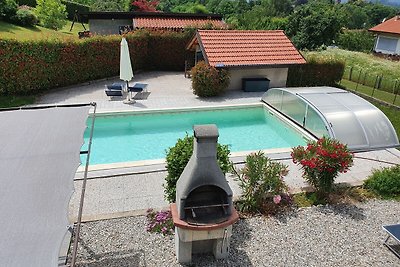 Villa a Castellveccana con piscina privata