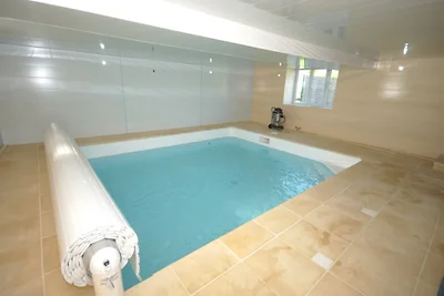 Ruhiges Ferienhaus mit beheiztem Pool