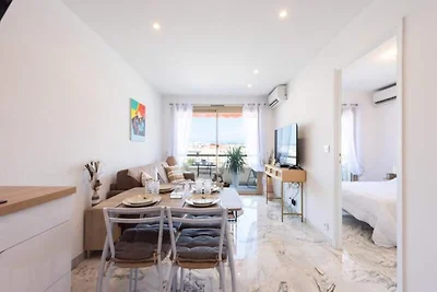 Appartamento vicino alle spiagge della Croise...