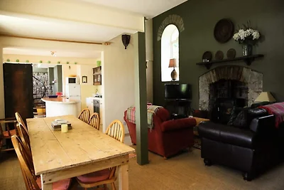 Altes Schulhaus, Clifden