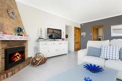 Urocza willa z 3 sypialniami w Lloret de Mar