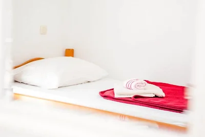 Glory Sanctuary Retreat - Twin room with balc...
