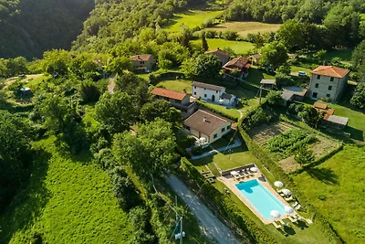 Außenseite Ferienhaus (Sommer) Außenseite Ferienhaus (Sommer)