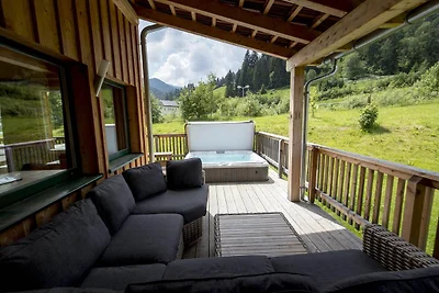 Attraktives Chalet mit Whirlpool