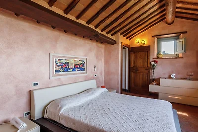 Noble Villa in Cortona mit Swimmingpool