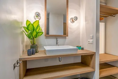 Entspannte und stimmungsvolle Villa für 6 Per...