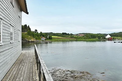 8 Personen Ferienhaus in Lesund