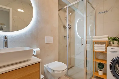 Apartment Floramye - Three Bedroom Apartment ...