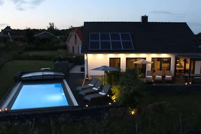 Ferienhaus in Hohwacht mit Schwimmbecken