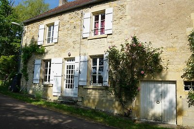 Authentisches Landhaus in Tannay mit Garten